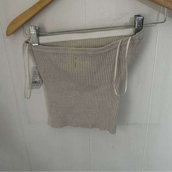 Tan Ribbed Fitted Tube Top - Picture 2 of 3